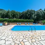 Arianna Ground Floor 2 פאלאוקסטריצה
